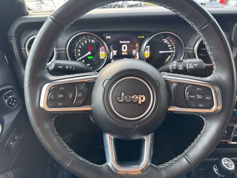 Used 2023 Jeep Wrangler Unlimited Sahara w/ Cold Weather Group image 21