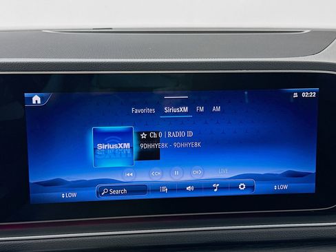 Used 2025 Mercedes-Benz GLE 350 4MATIC image 16