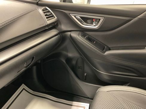 Used 2024 Subaru Forester Premium image 23