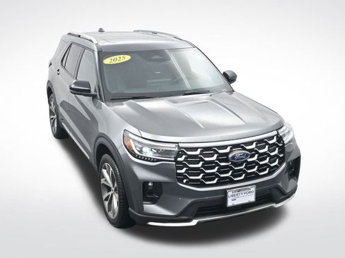 Used 2025 Ford Explorer Platinum w/ Ultimate Package image 25