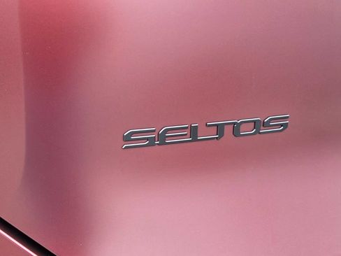 Used 2027 Kia Seltos X-Line S w/ X-Line S Premium Package AWD/4WD image 10