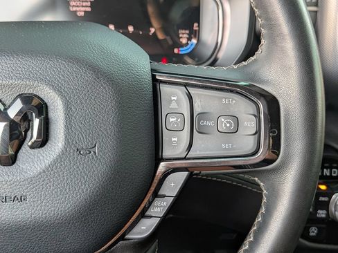 Used 2024 RAM 1500 Limited AWD/4WD image 21