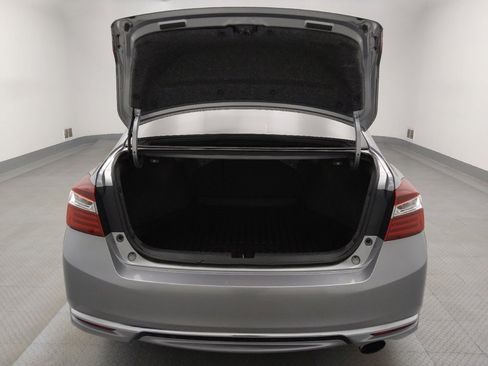 Used 2017 Honda Accord EX-L image 29