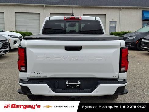 Used 2024 Chevrolet Colorado LT w/ LT Convenience Package III AWD/4WD image 6