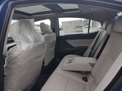 New 2026 Toyota Camry Hybrid AWD/4WD image 9