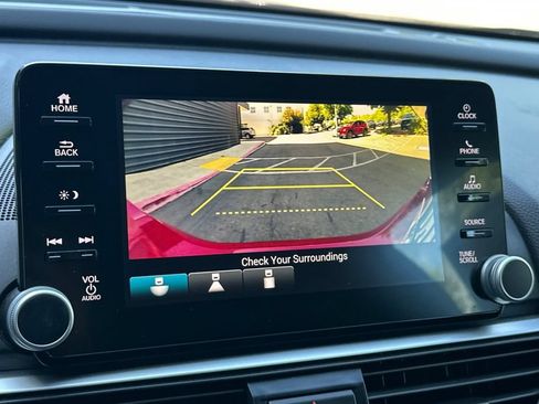 Used 2019 Honda Accord Sport image 18