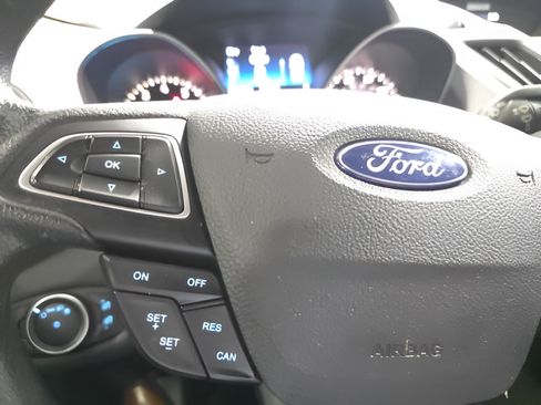 Used 2017 Ford Escape S FWD image 21