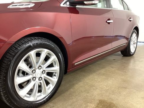 Used 2015 Buick LaCrosse Leather FWD image 2