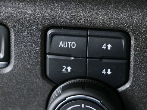 Used 2024 Chevrolet Silverado 1500 LT Trail Boss w/ Convenience Package II AWD/4WD image 22