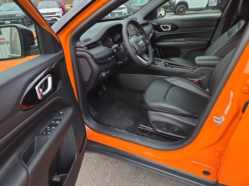 New 2026 Jeep Compass Limited image 16