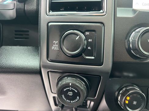 Used 2019 Ford F150 XLT w/ Equipment Group 302A Luxury AWD/4WD image 28