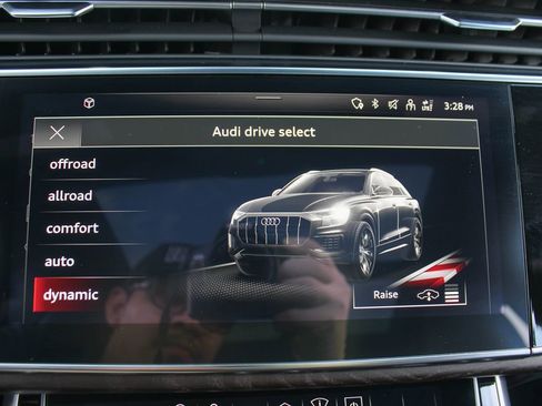 Used 2021 Audi Q8 Prestige image 45