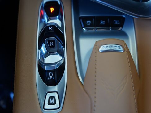 Used 2021 Chevrolet Corvette Stingray Preferred Cpe w/ Z51 Performance Package image 18