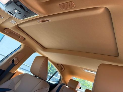 Certified 2024 Lexus ES 350 w/ Premium Package FWD image 35