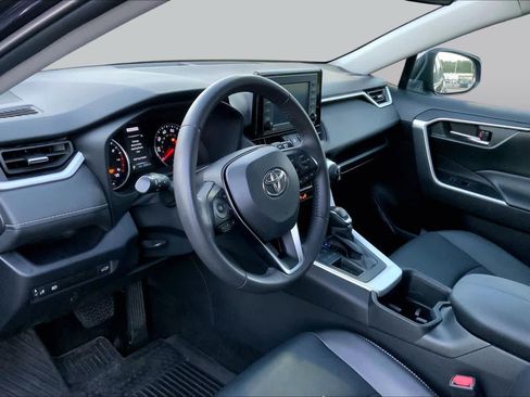 Used 2022 Toyota RAV4 XLE Premium FWD image 14