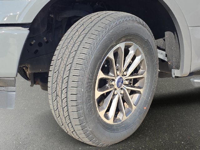 Used 2020 Ford F150 XLT w/ Equipment Group 302A Luxury AWD/4WD image 34