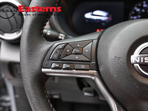 Used 2023 Nissan Kicks SR w/ SR Premium Package FWD image 15
