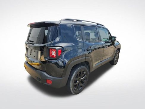 Used 2023 Jeep Renegade Altitude w/ Sun/Sound Group AWD/4WD image 9
