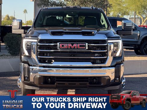 Used 2024 GMC Sierra 3500 SLT w/ SLT Premium Package image 2