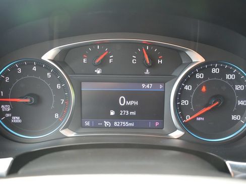 Used 2022 Chevrolet Traverse LT w/ LPO, Blackout Package AWD/4WD image 12