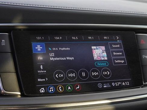 Used 2021 Buick Enclave Essence w/ Sport Touring Edition image 25