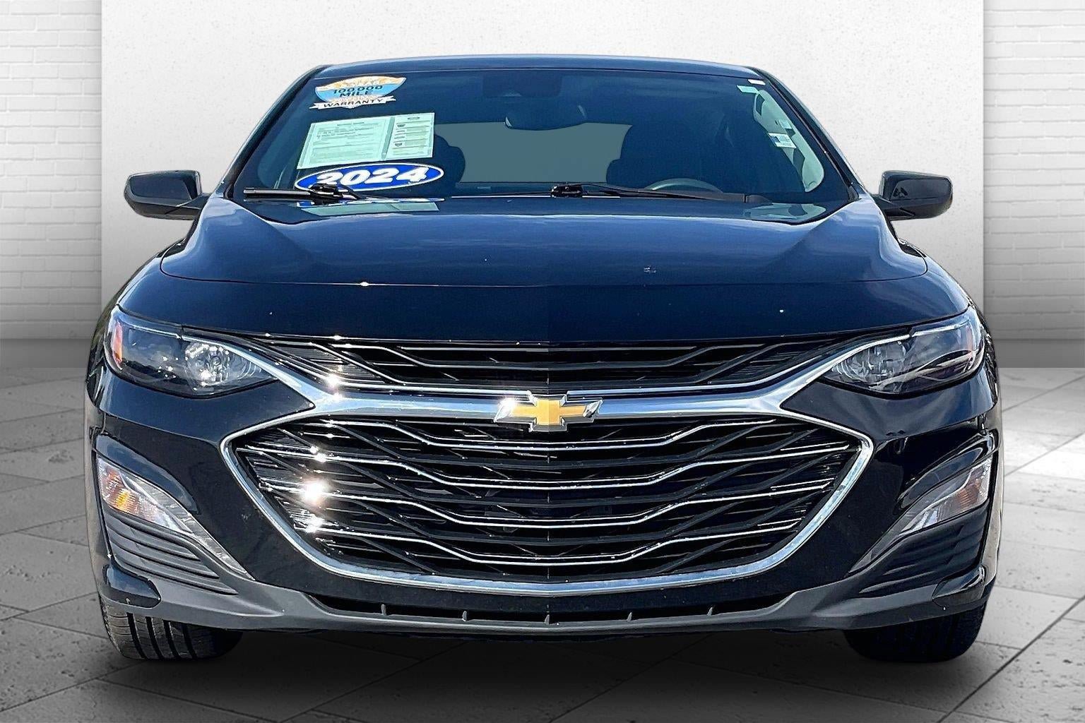 Used 2024 Chevrolet Malibu LT FWD image 2