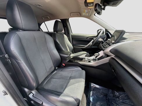 Used 2025 Mitsubishi Eclipse Cross SE AWD/4WD image 32