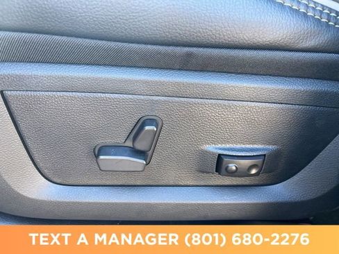 New 2026 RAM 2500 Laramie AWD/4WD image 19