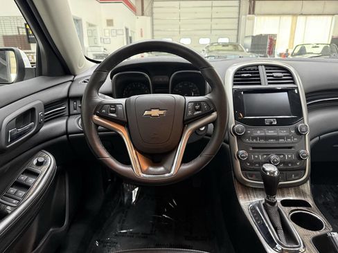 Used 2015 Chevrolet Malibu LTZ FWD image 21