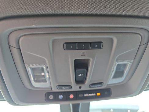 Used 2022 Chevrolet Silverado 2500 LTZ w/ LTZ Convenience Package AWD/4WD image 40