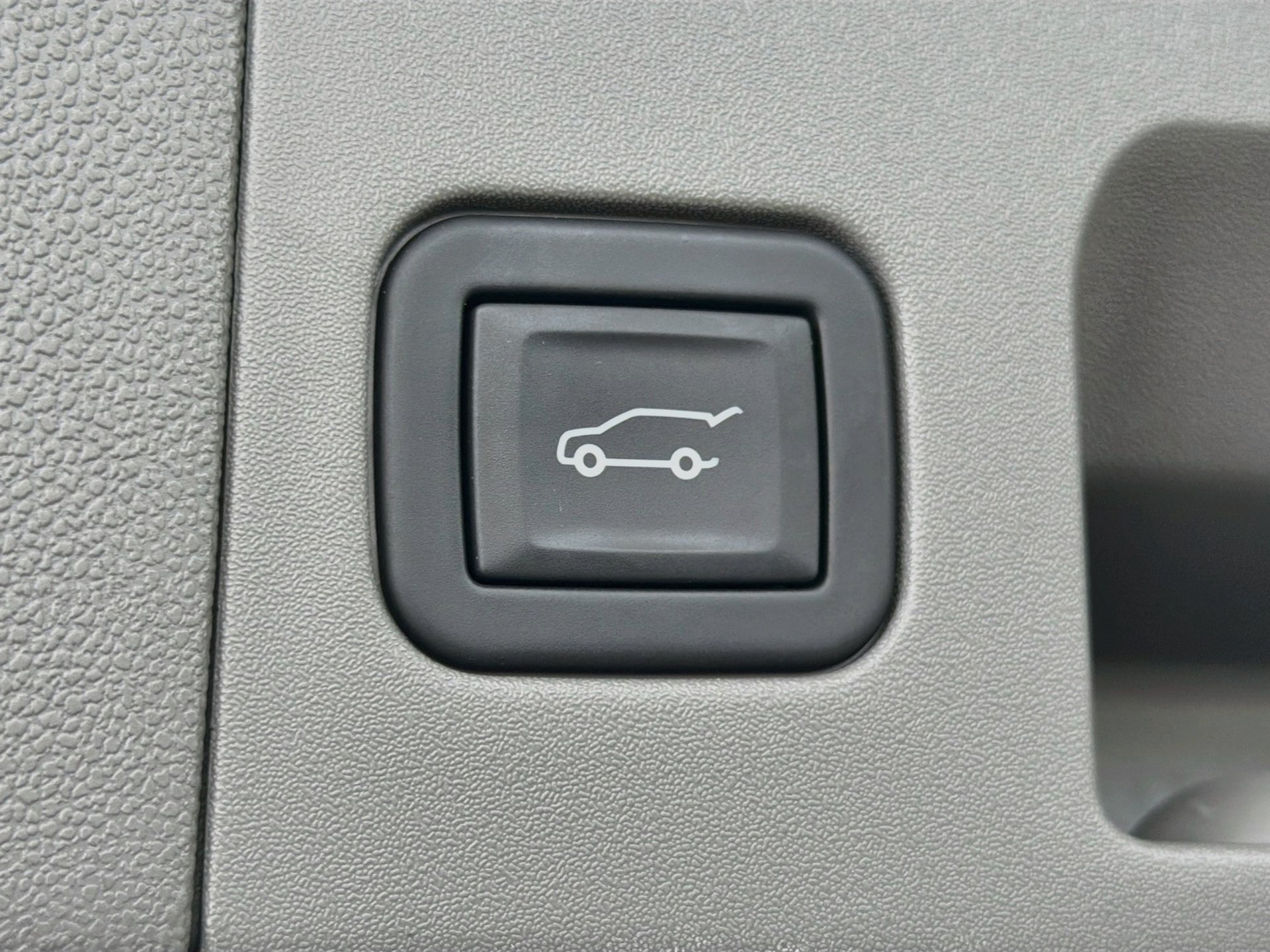 Certified 2023 Cadillac XT5 Premium Luxury FWD image 15