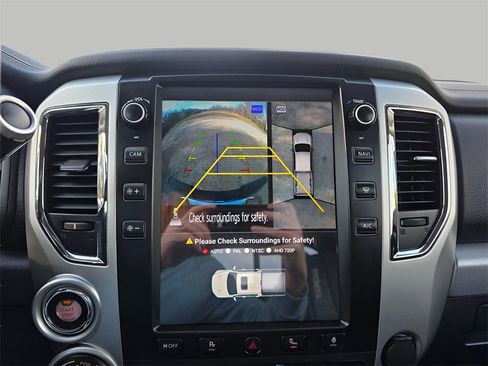 Used 2016 Nissan Titan PRO-4X w/ Pro-4x Convenience Package image 29