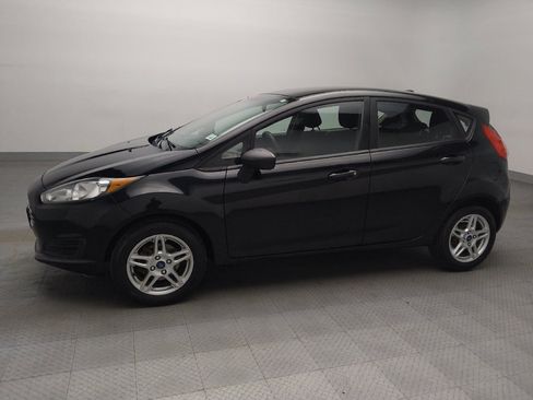 Used 2019 Ford Fiesta SE image 2