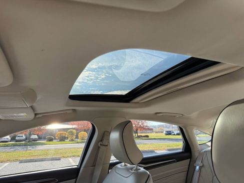 Used 2018 Ford Fusion Platinum image 24