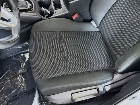 Used 2021 Nissan Rogue Sport S image 19