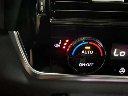 Used 2023 Nissan Rogue Platinum AWD/4WD image 48