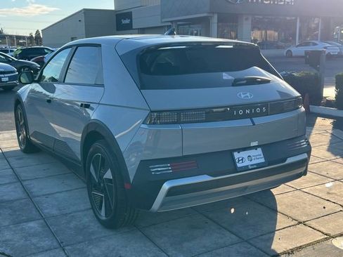 New 2026 Hyundai Ioniq 5 SE image 12