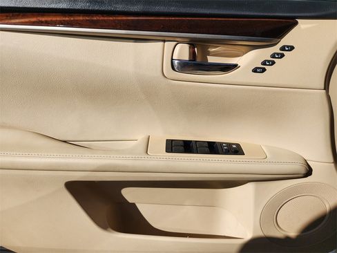 Used 2013 Lexus ES 350 image 21