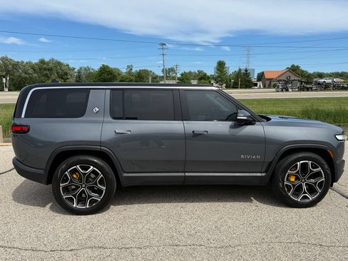 Used 2023 Rivian R1S Launch Edition AWD/4WD image 5