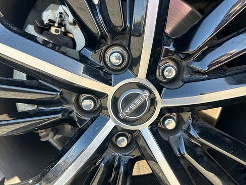 Used 2023 Nissan Altima 2.5 SR FWD image 25