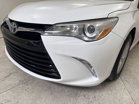 Used 2016 Toyota Camry LE image 18