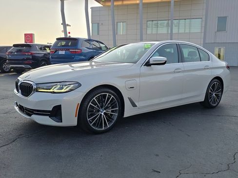 Used 2023 BMW 530e xDrive AWD/4WD image 7