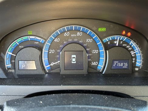 Used 2012 Toyota Camry LE image 10