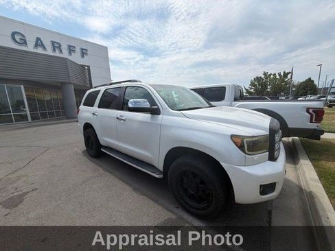 Used 2011 Toyota Sequoia Platinum AWD/4WD image 17