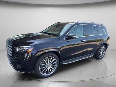 New 2026 Mercedes-Benz GLS 450 4MATIC image 3