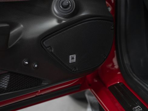 Used 2019 Ferrari 488 Pista Coupe RWD image 27