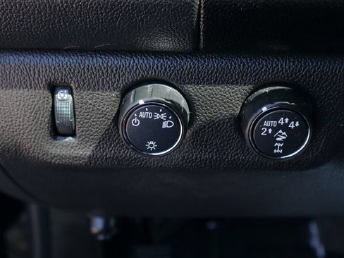 Used 2020 Chevrolet Colorado ZR2 AWD/4WD image 22