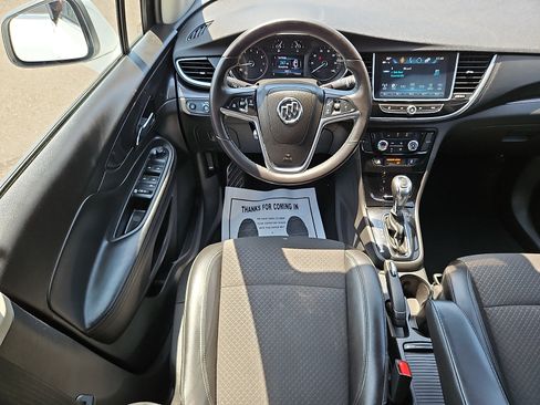 Used 2020 Buick Encore Preferred FWD image 11