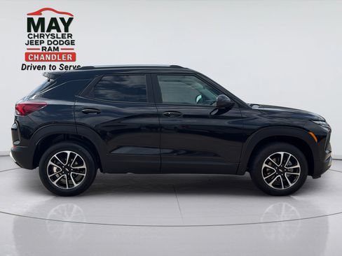 Used 2025 Chevrolet TrailBlazer LT AWD/4WD image 8