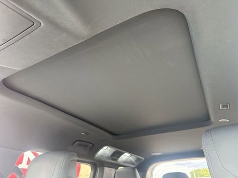 Used 2022 Land Rover Defender 110 X-Dynamic HSE image 22